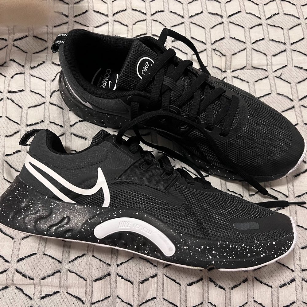 Nike Renew Retaliation Shoes